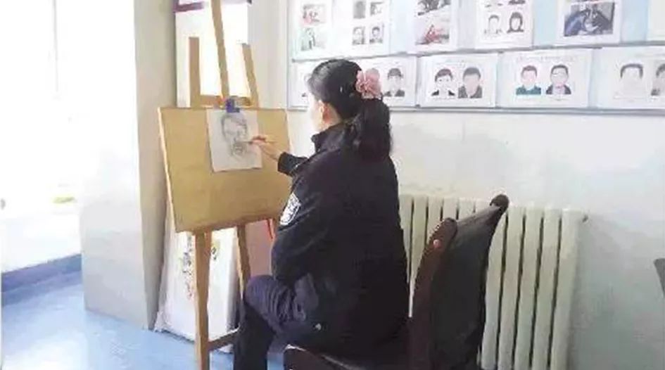 刑警画像师图片