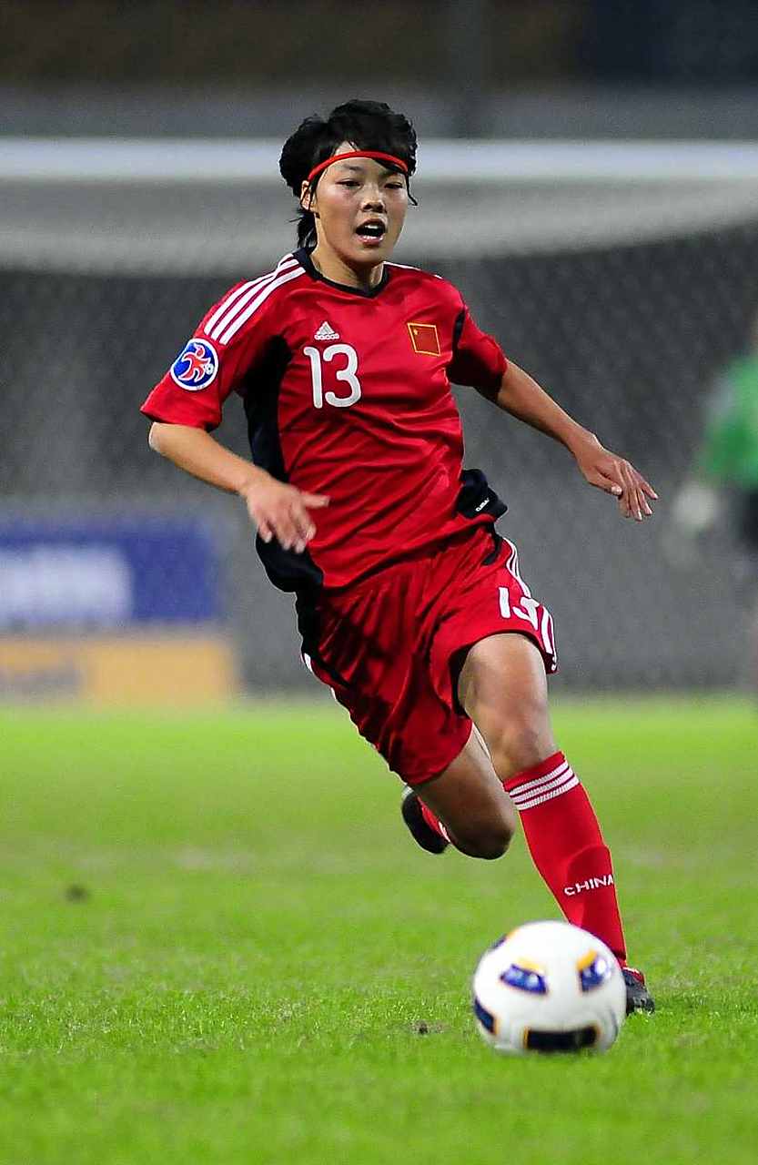 据官方消息,中国女足国脚李梦雯加盟布莱顿女足,签约两年.