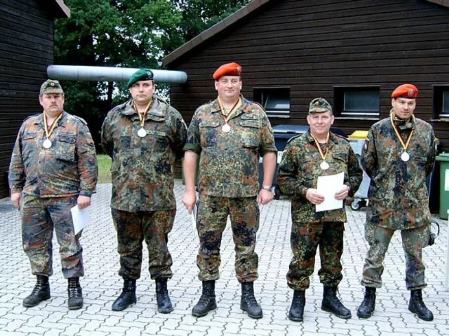 昔日雄霸天下的日耳曼战车被称"联邦肥鸡",军人肥胖率高达40%