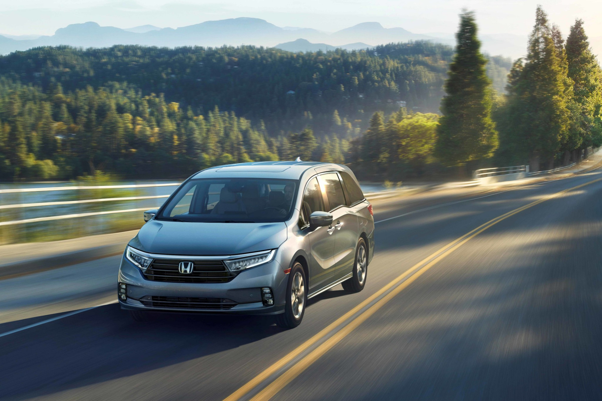 2021本田奥德赛:造型更新,安全性配置提升!二胎家庭的首选!