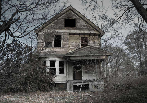 灵异小说:他天生长得像鬼,装瞎替人算命,被捧成"盲眼女神算"