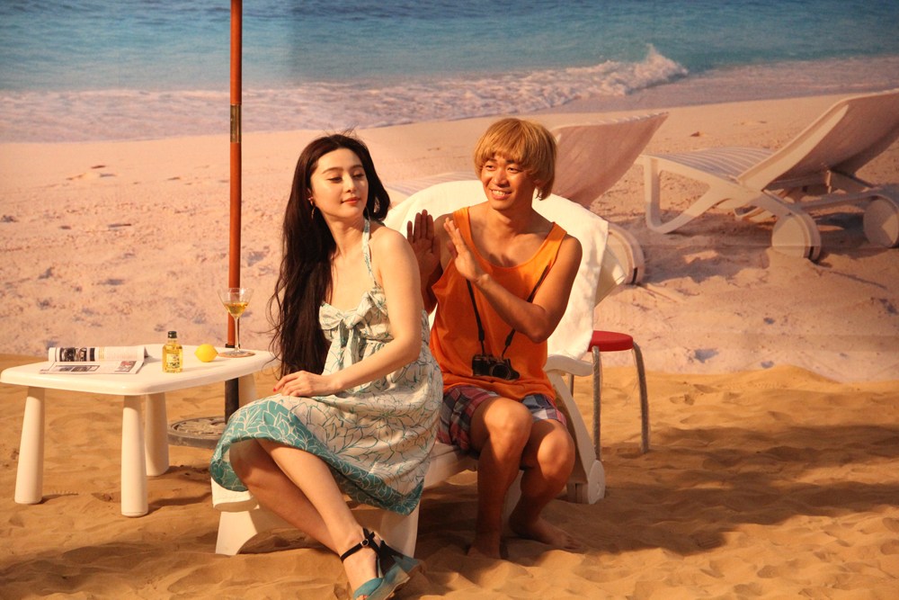 真名客串角色:刘德华客串《我的少女时代》,他俩参演《祖国》