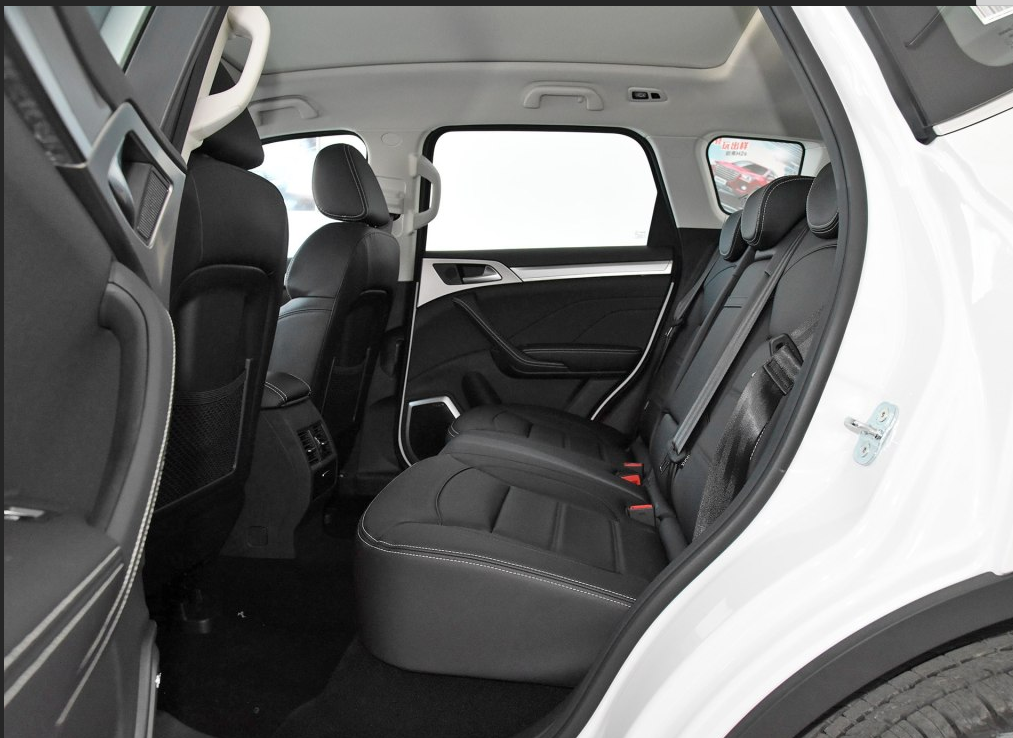 这样的哈弗h7,外观年轻时尚内饰宽敞,你会喜欢吗