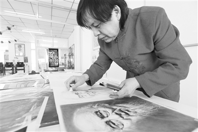 蒋永华:沈阳炭精画的坚守者
