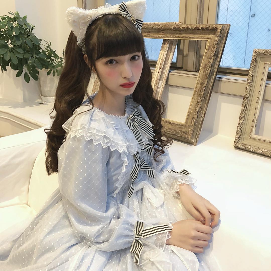 日本人气美少女模特lo娘,网友:行走的lolita衣架