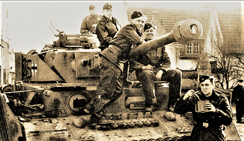 珍贵老照片:张张见证历史,图3为柏林保卫战前夕德军的合影