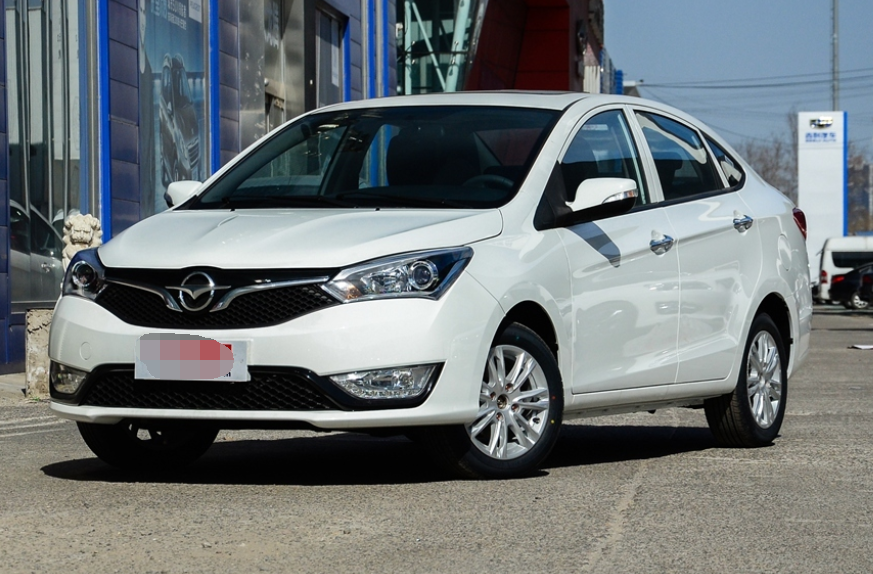 海马m3 2016款 1.5l mt潮流外观,融入新的设计理念