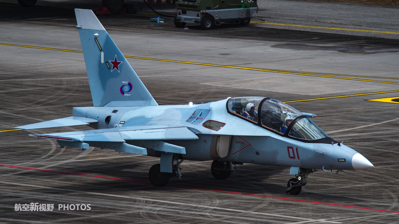 俄罗斯雅克-130设计超前,引领军机潮流,我国和意大利获益匪浅