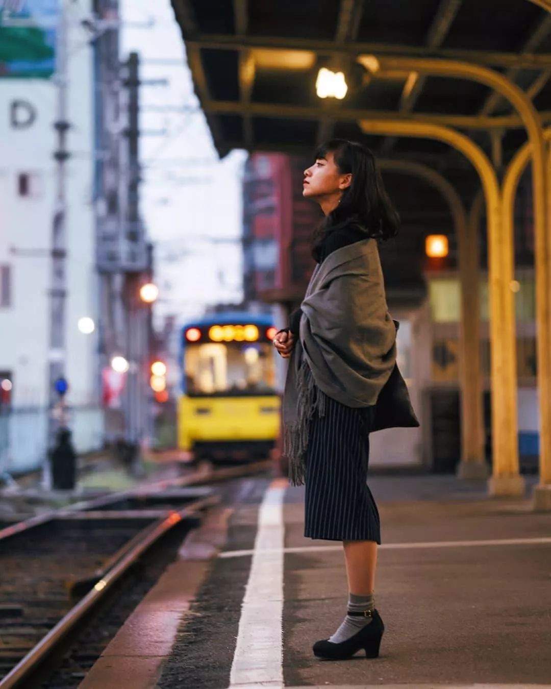 「摄影小课堂」秋天拍人像,牢记这几点让你的照片更生动!