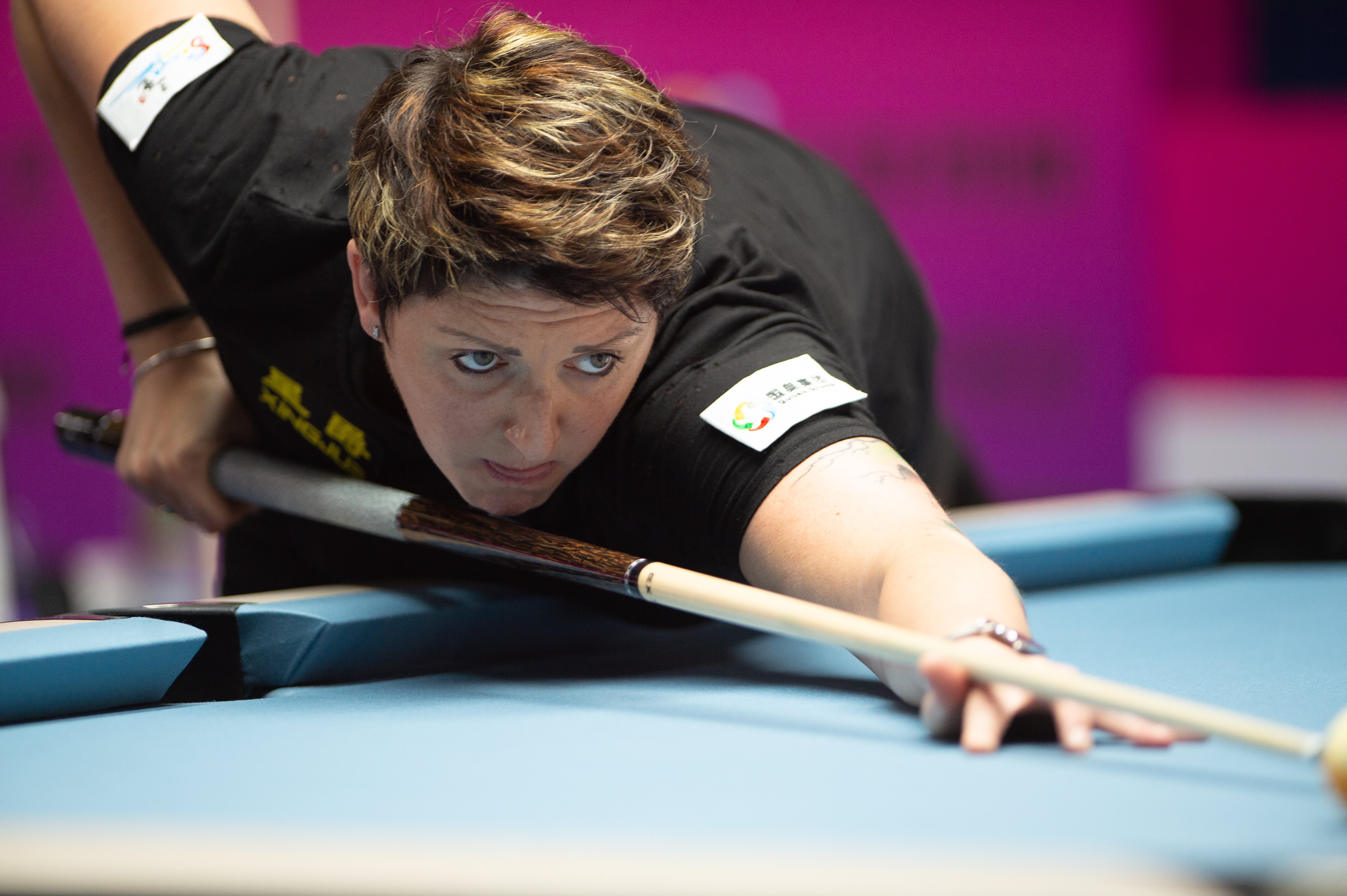 台球——世界女子9球锦标赛:英国选手凯莉·费雪夺冠