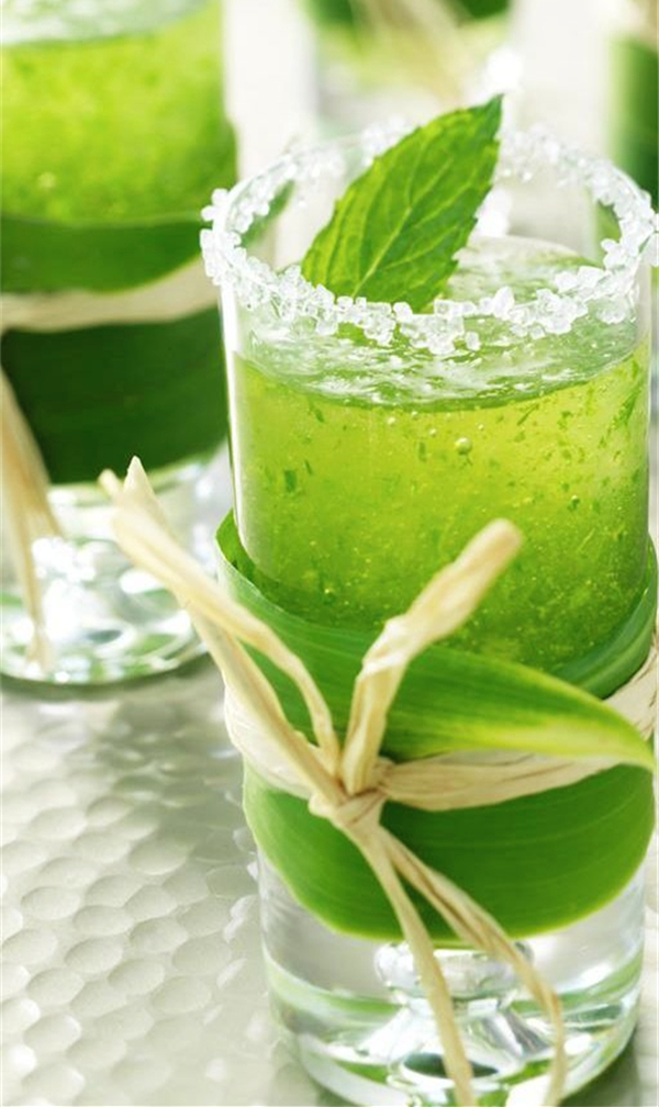 冰绿茶清淡点较好.