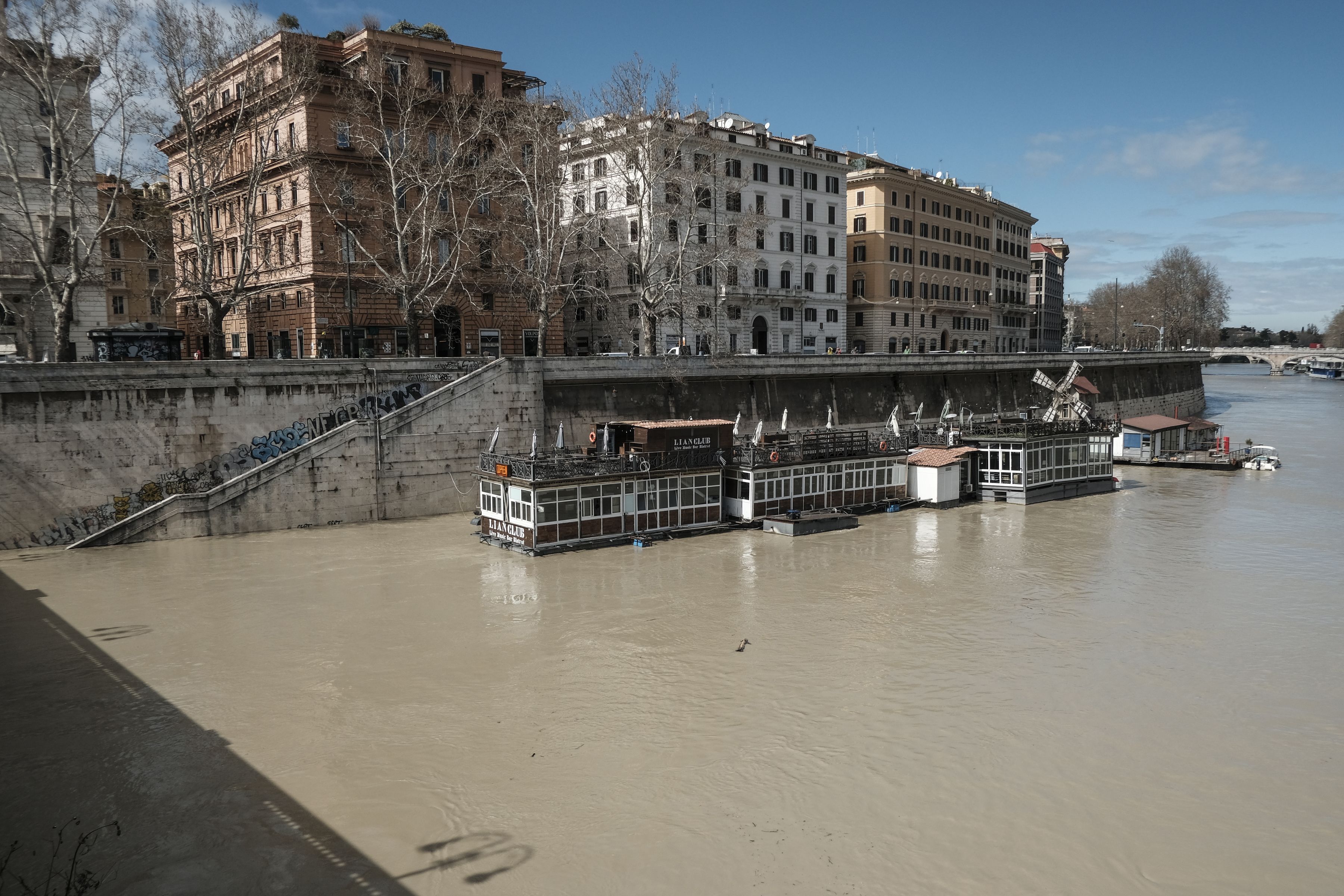 意大利台伯河水位暴涨(2)