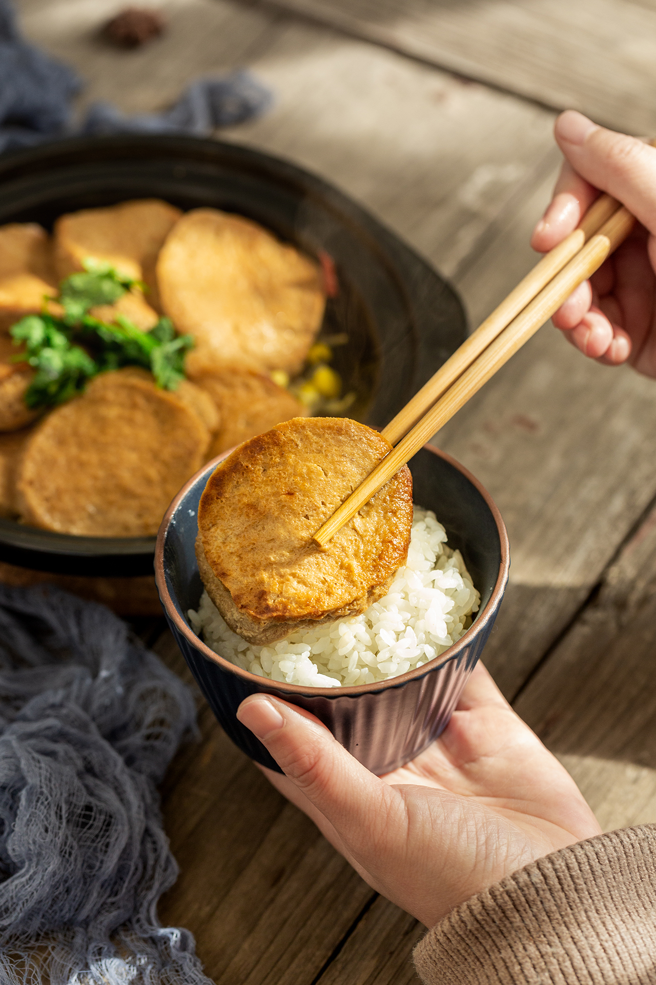 一直我回味不穷的素斋馆招牌菜,比肉还要吃的豆芽素鸡煲