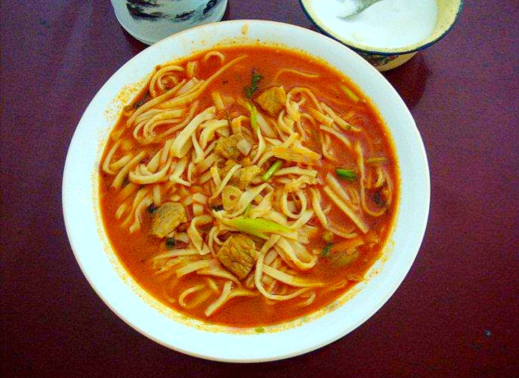 韩城特色美食羊肉糊卜