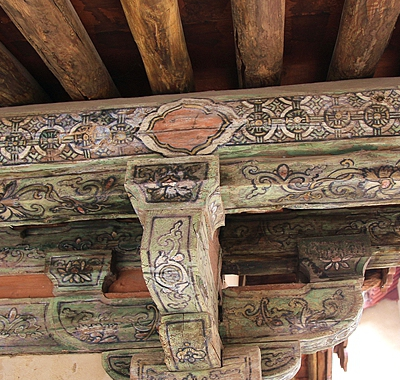 山西平顺,惊现五代四梁八柱墙倒屋不塌的古建筑,且雕梁画柱