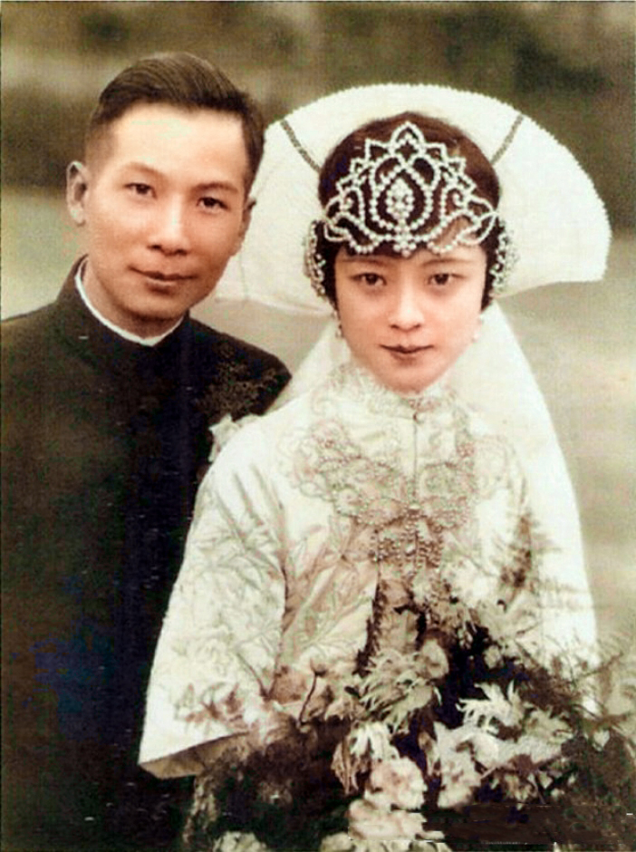 1934年,著名诗人,翻译家胡风和同为作家的梅志结婚.