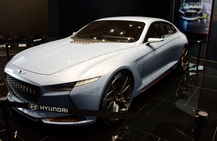 捷恩斯:十分的霸气运动感十足,有一种箭在弦上的感觉