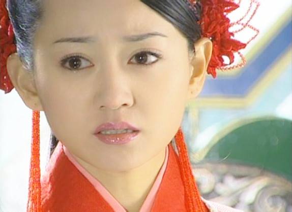 撞脸许晴赵丽颖,出道18年仍混三线,认识3天就嫁大15岁二婚老公