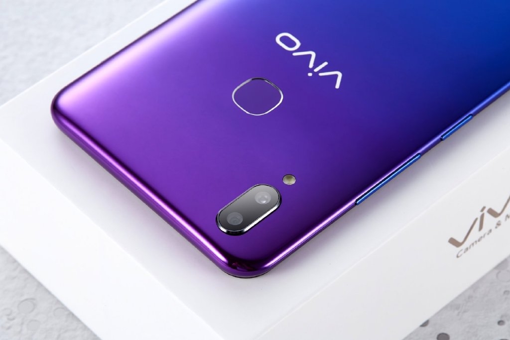 今天开始vivo z1大降价,到手价仅为1298元