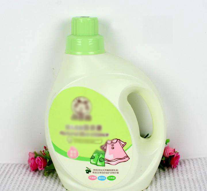 洗衣液瓶嘴很实用,简单改造放在卫生间,解决了家里常困扰的难题