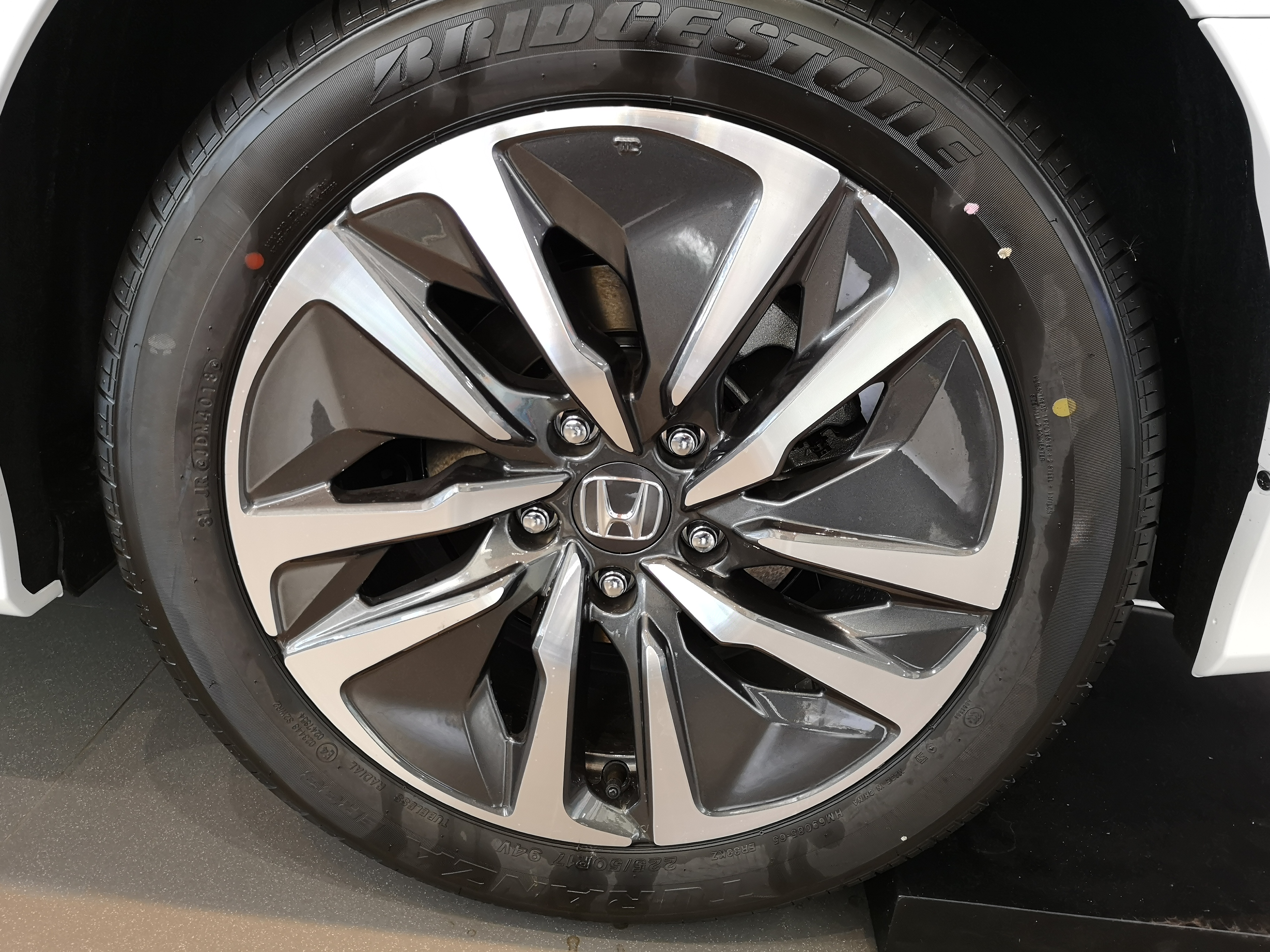 大灯细节屌炸天 到店看本田雅阁锐领版实车