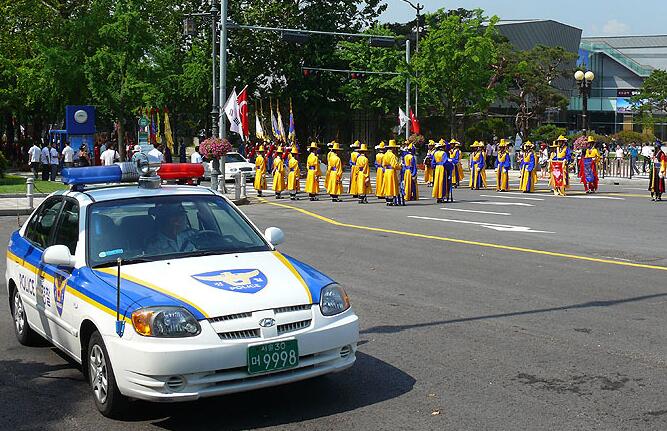 各式各样韩国"警车"怎么感觉有点像兰博基尼!