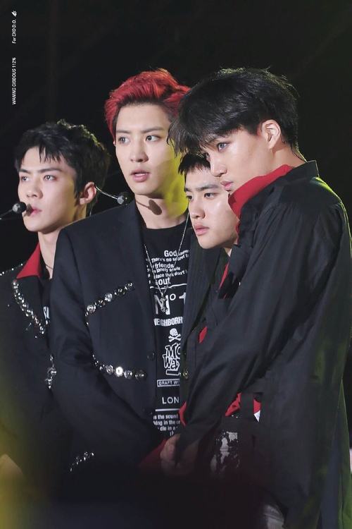 exo首尔三兄弟showtime:走起路来带风,跳起舞来宇宙都为之倾倒