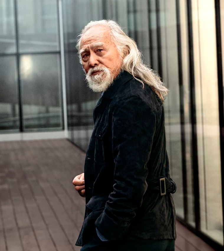 有人叫他最帅大爷,说他一夜爆红,可他为了这一天足足准备了60年