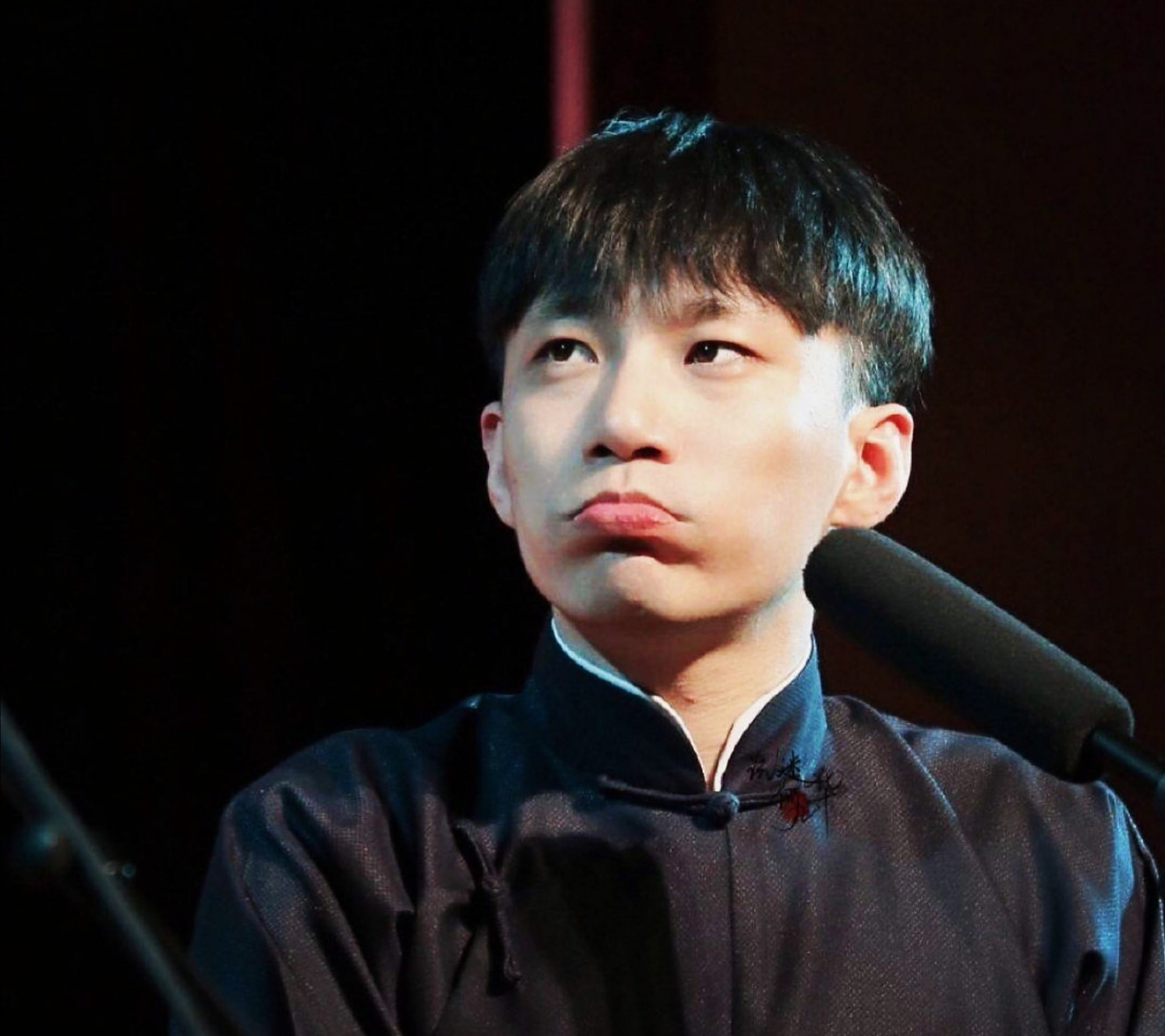 何九华尚九熙情头