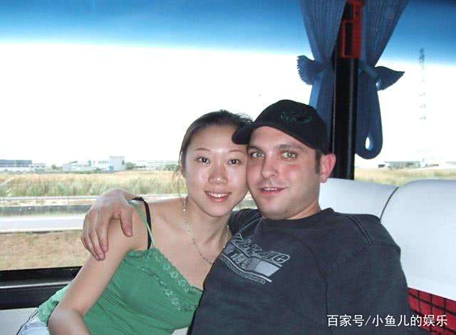 为什么嫁给黑人生理会好些(嫁给黑人的女人为什么不离婚)