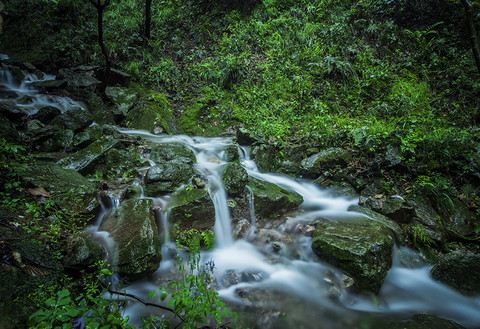 怀旧散文:家乡那静蓝的东河