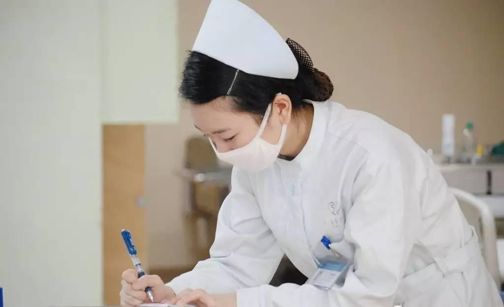 男科护士见过最大的的简单介绍 男科护士见过最大的的简单

先容
（男科治疗护士主要做哪些） 男科