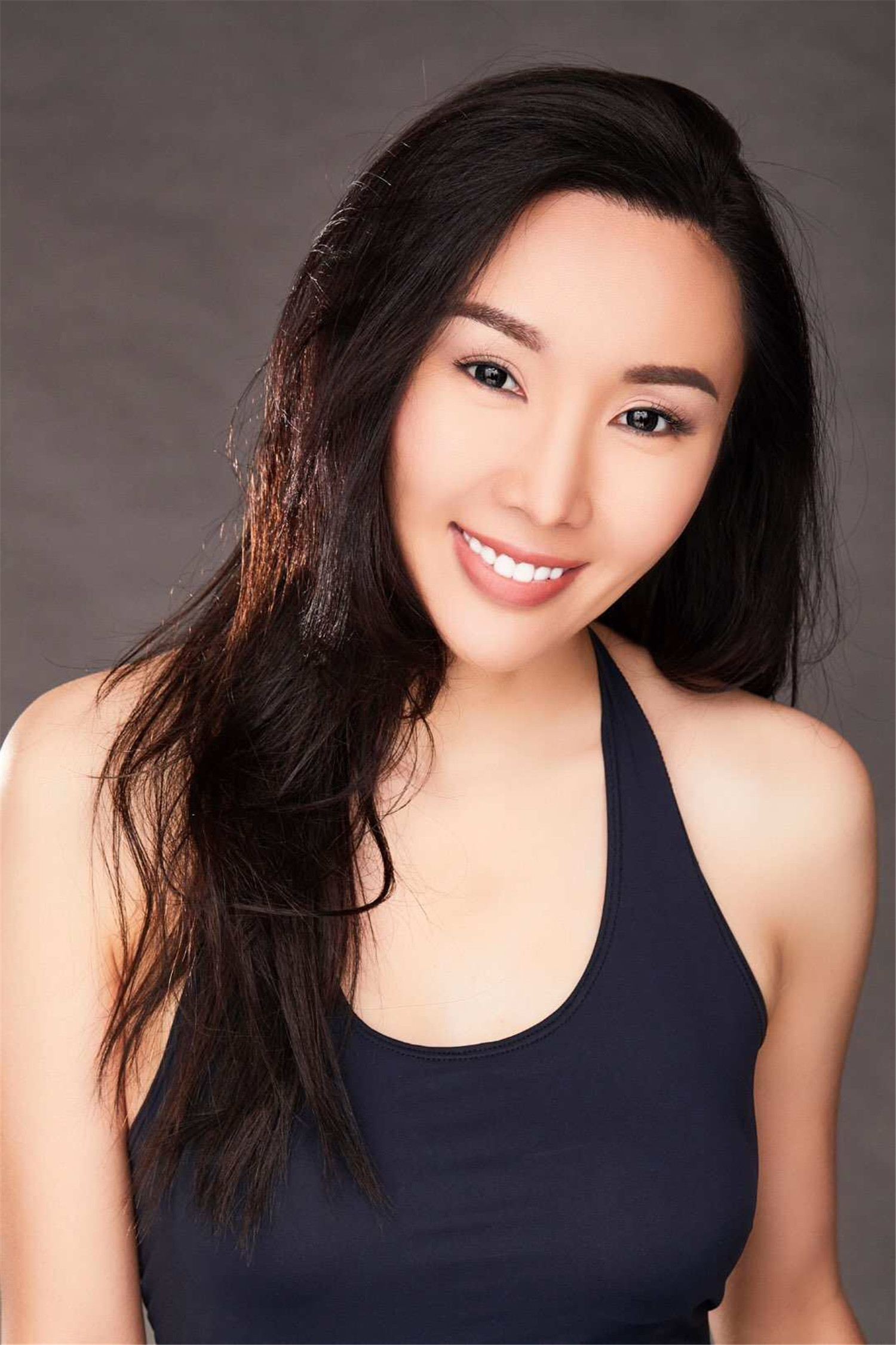 华人女星韩阿筎那晒奥斯卡庆典门票  网友:居然是这样的