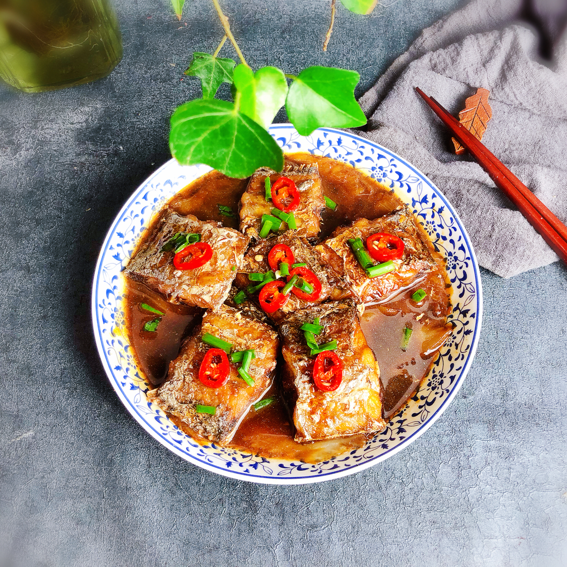 湿冷的傍晚,回家只想吃点热乎的,2菜1汤四十分钟上桌,吃得舒服