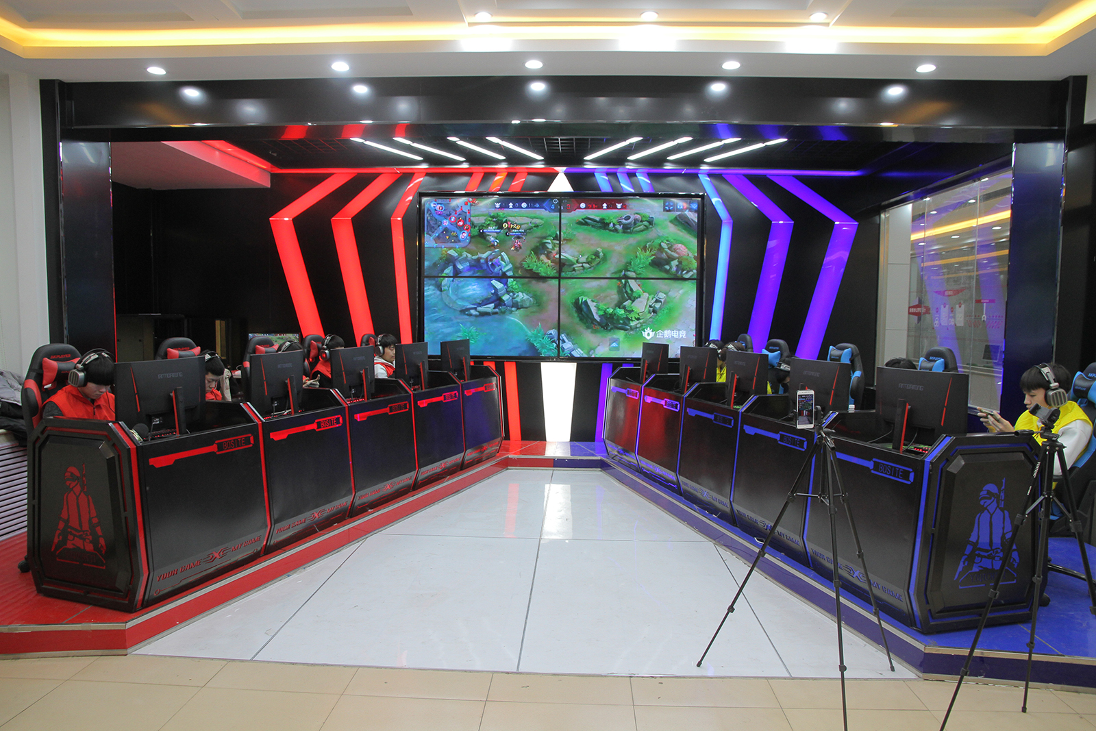 王者荣耀,英雄联盟冬季总决赛,电竞一触即发!