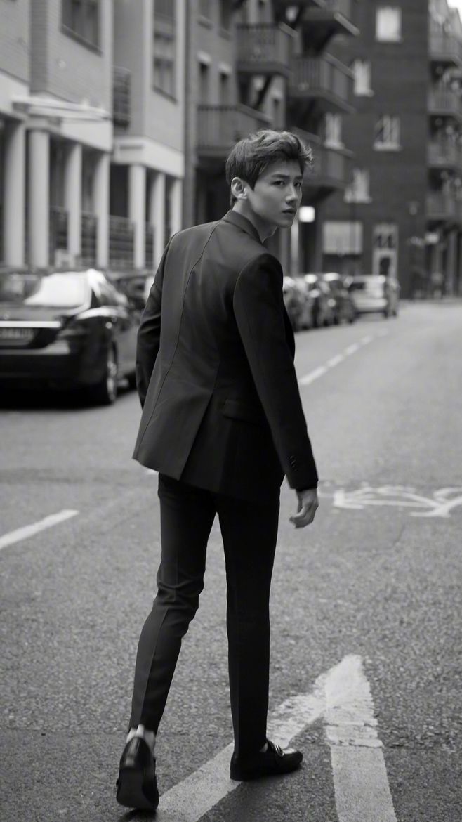 明星回头杀,胡一天初恋脸,白敬亭刘昊然洒脱,朱一龙马天宇温暖