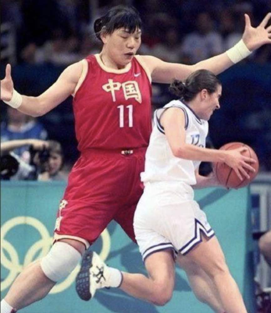 12岁2米21!中国篮球天才身高堪比姚明,中国女篮有希望了!