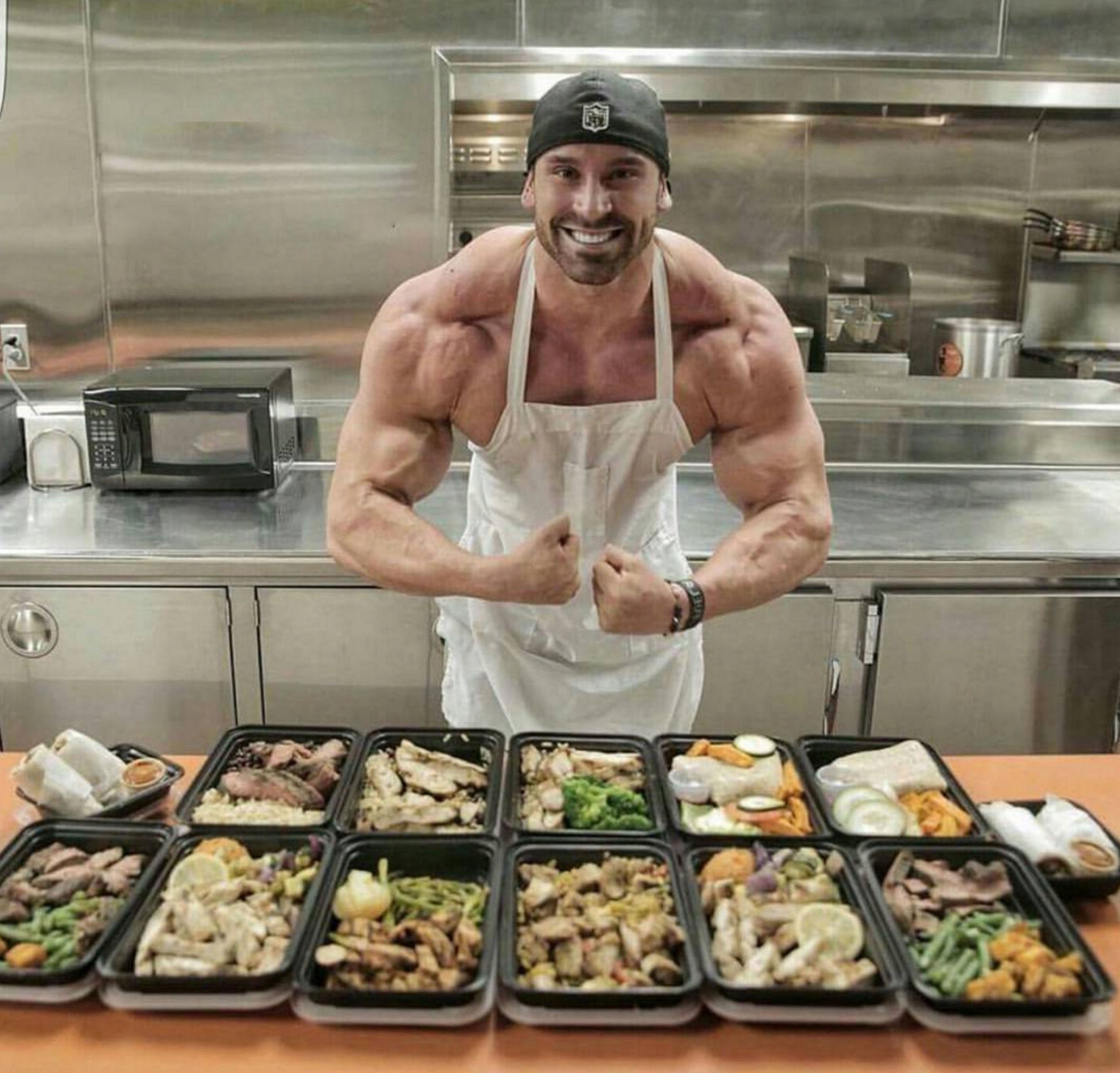 跟大块肌肉男同桌吃饭,会让你吃到怀疑人生!