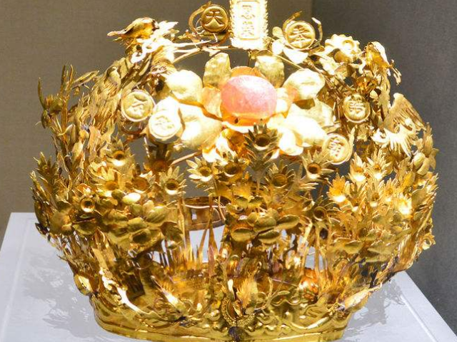 明清金银器制作空前发展,技艺集前朝之大成,采用多种复合工艺