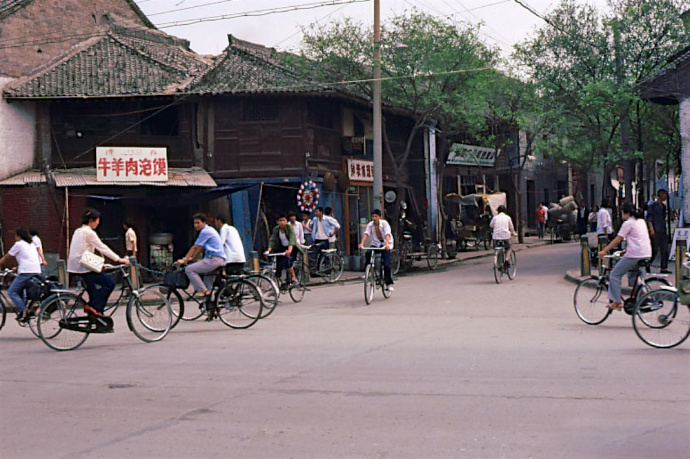 珍贵老照片:1984年的中国,有没有熟悉的感觉?