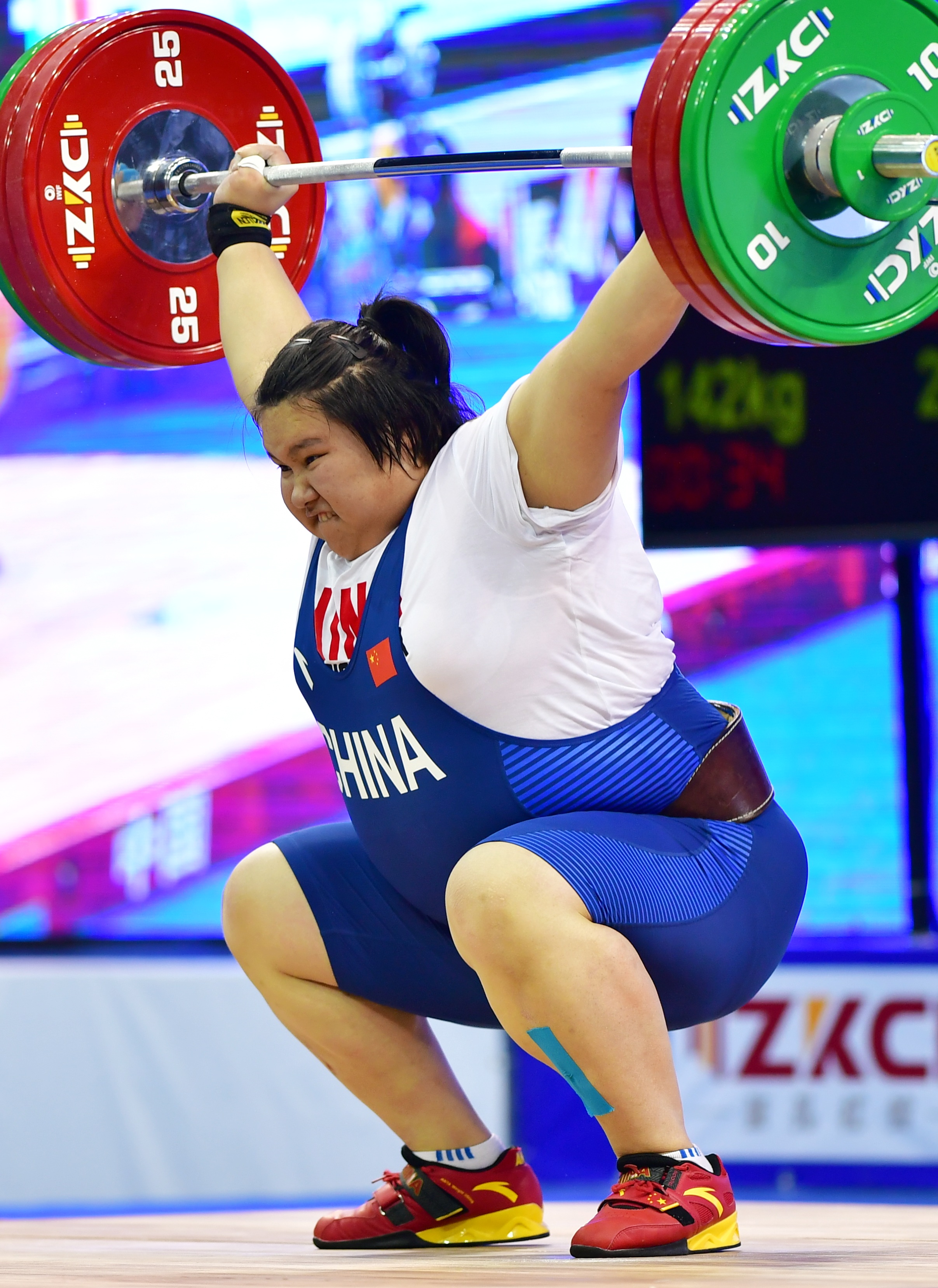 举重——世界杯赛:李雯雯获女子87公斤以上级抓举,挺举和总成绩亚军(3