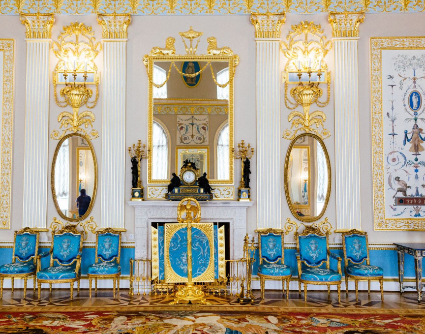 彼得大帝举行宫廷庆典的行宫,被誉为"俄罗斯的凡尔赛宫"!