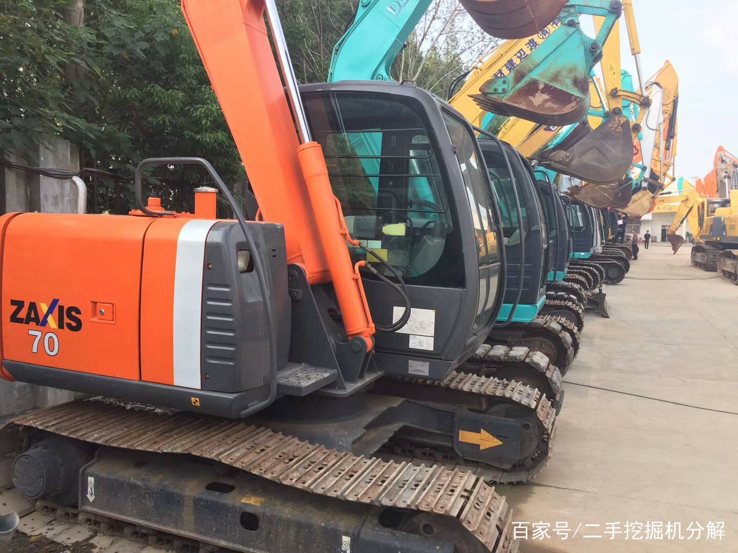 昆山二手挖掘机市场是什么时候建立的?