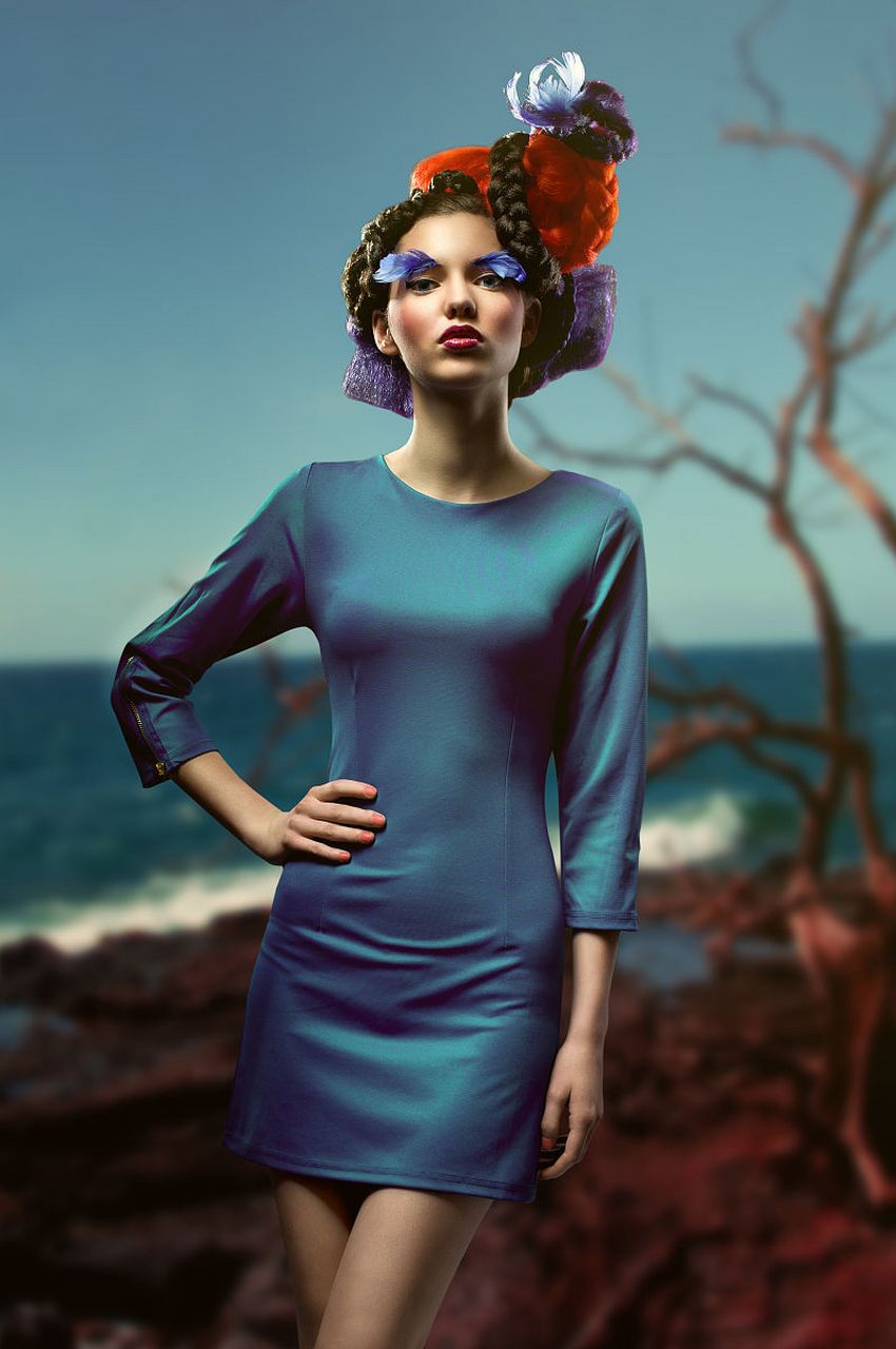 时尚摄影的目的是通过照片展现产品的外观和特点,推广和推销这些时尚