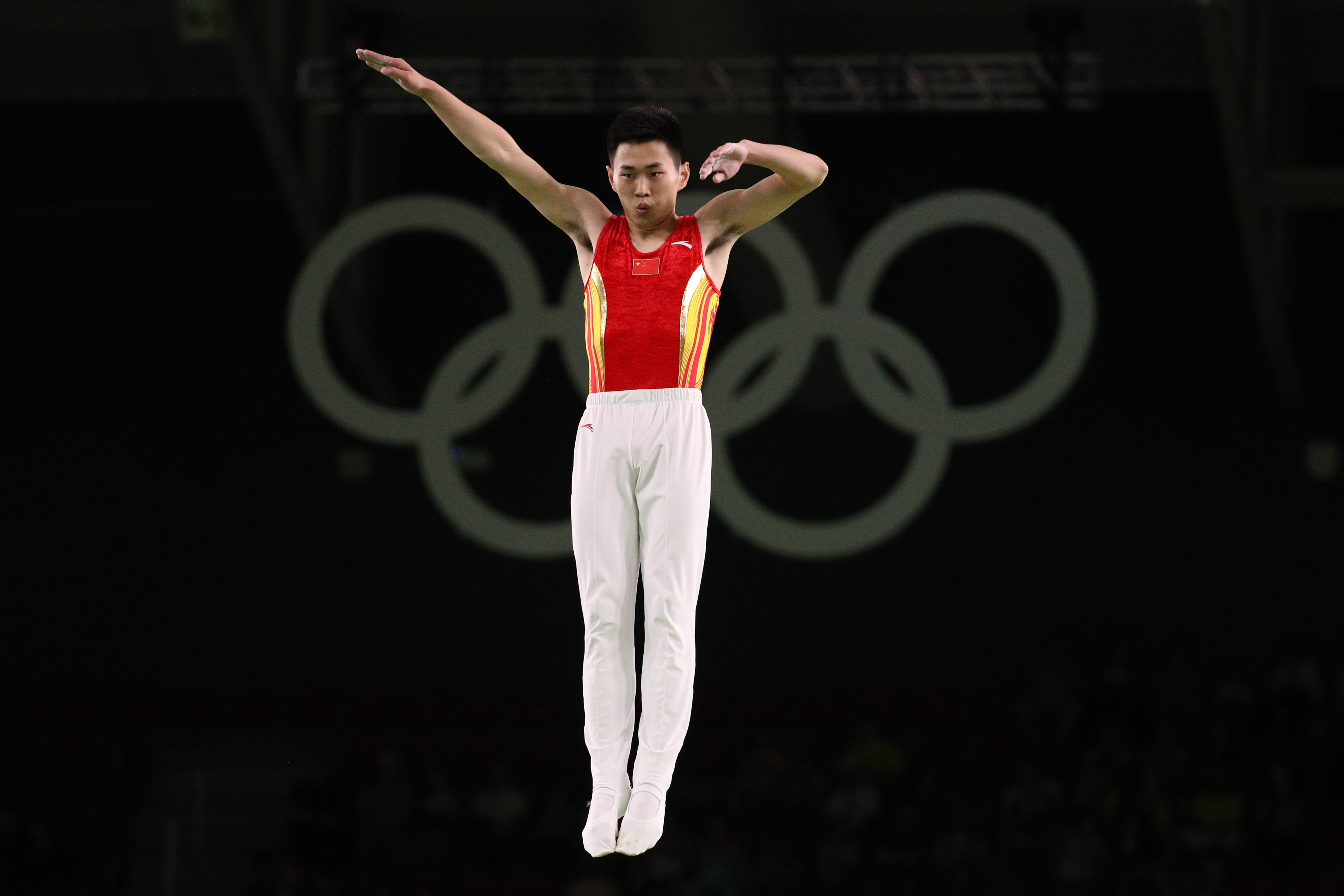 蹦床世界杯俄罗斯站:高磊险胜夺冠