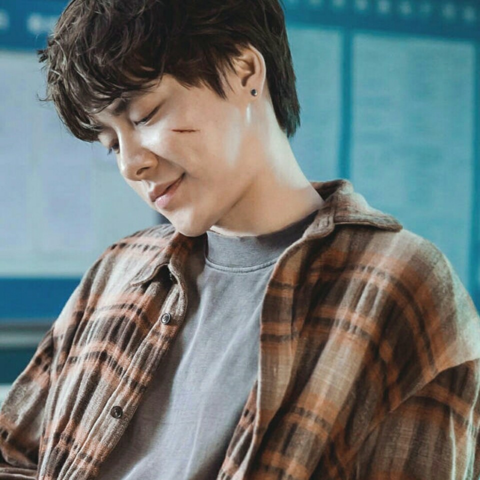 找角度窥探"哲学"!郑开司脱衣服时网友竟然这样