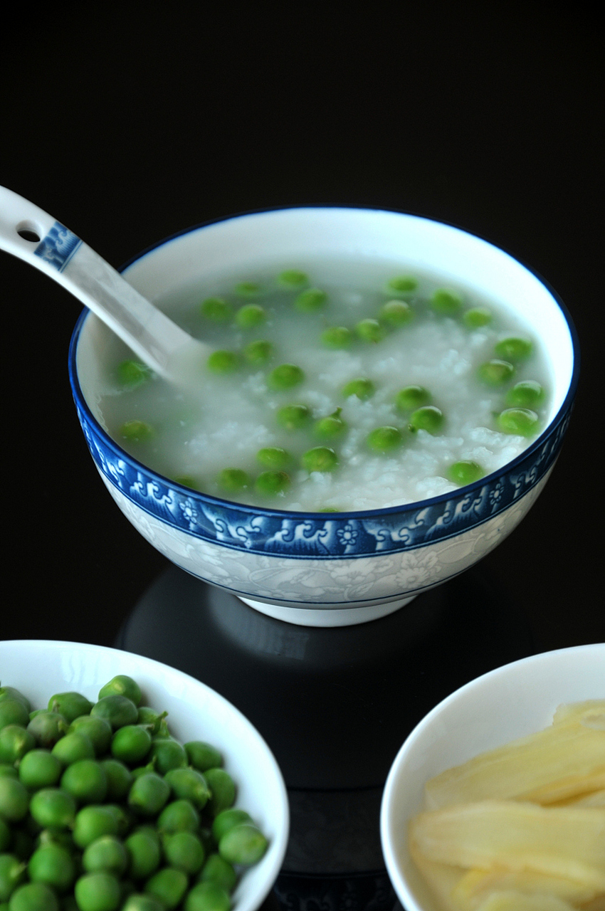 最近我迷上了一道超级美味又养生的粥——绿豆猪肝糯米粥!