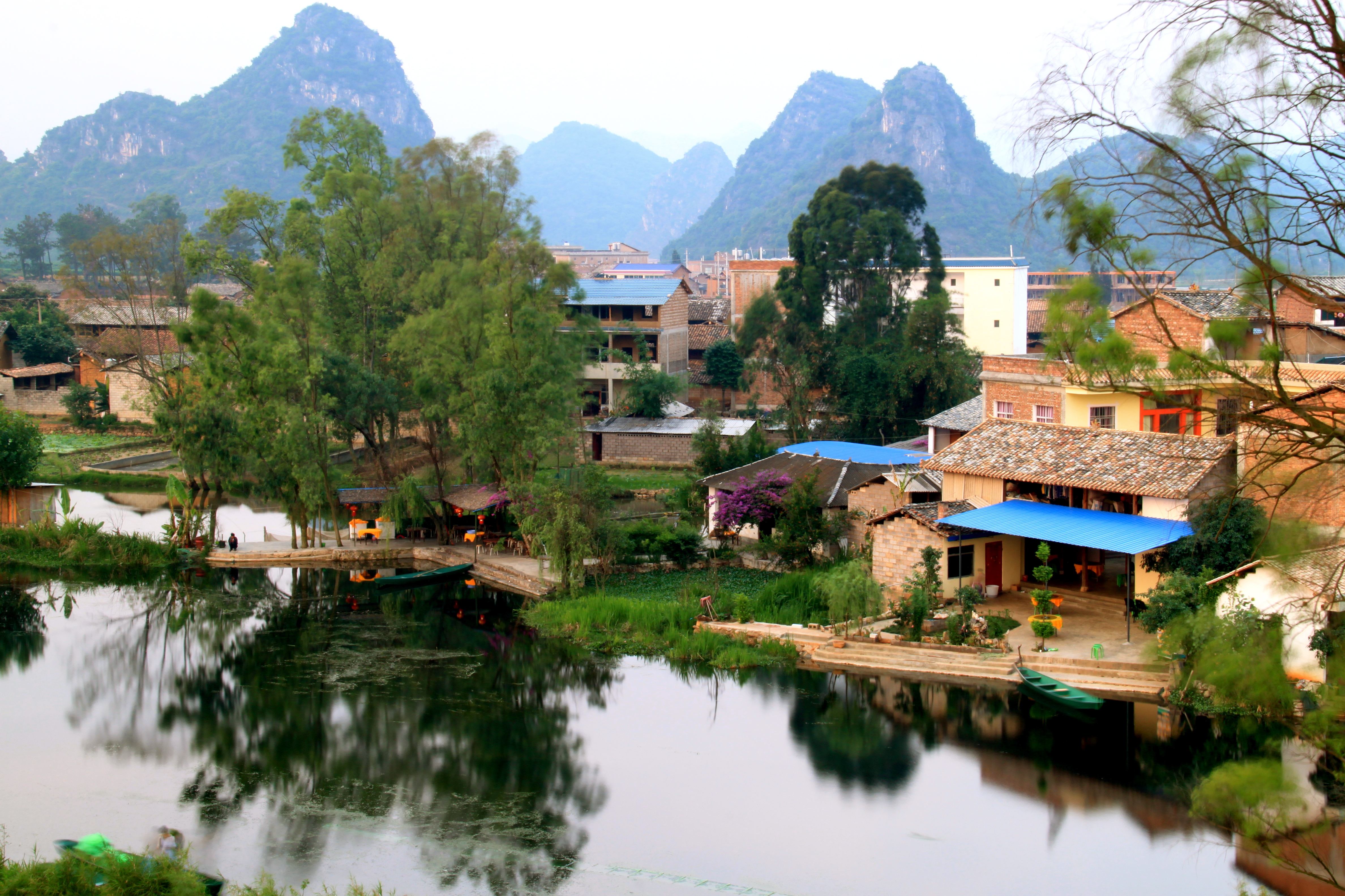 普者黑景区真实照片,民族文化独特,景点众多且地貌奇特