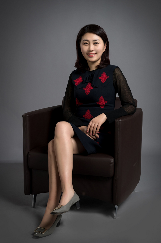 第二届(2019)泰山地产高峰论坛"山东房地产功勋人物"——陈莉