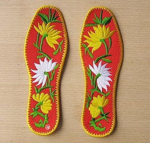花草刺绣鞋垫